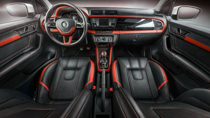 skoda-fabia-interior-tocka-02