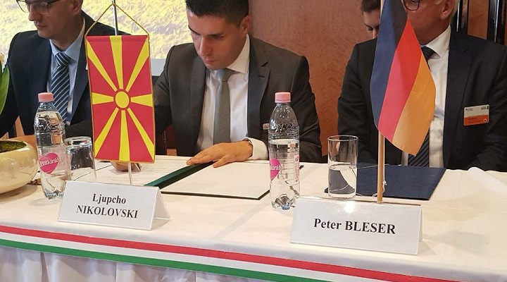 26805102_2092023047685890_4984933643288702965_n