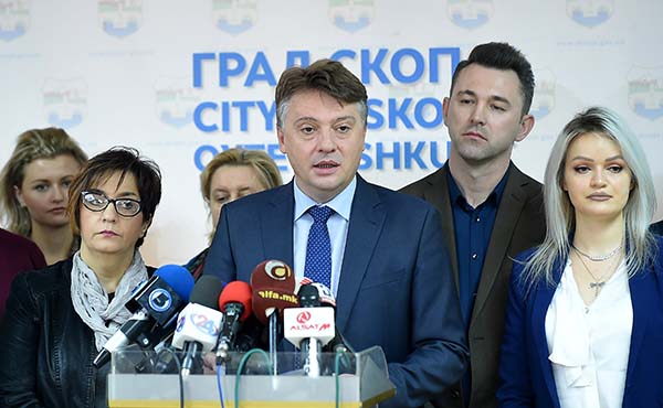 Pres-konferencija 100 dena (2)