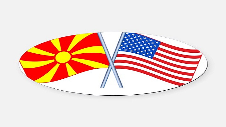 macedonia_usa_america_flag_oval_car_magnet