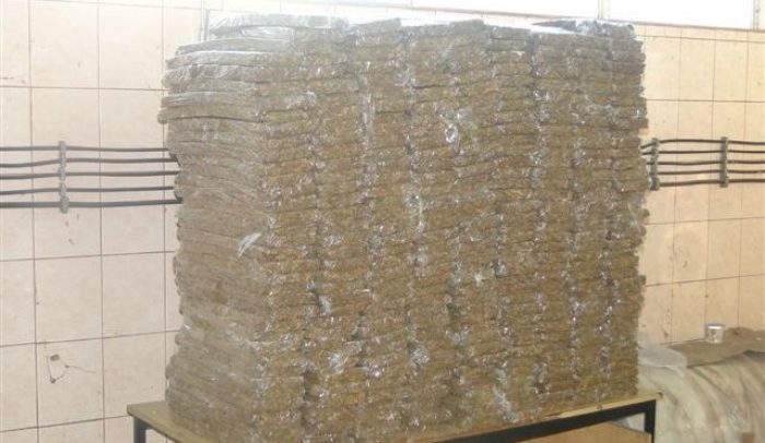 700x450-crop-90-sl.14_marihuana