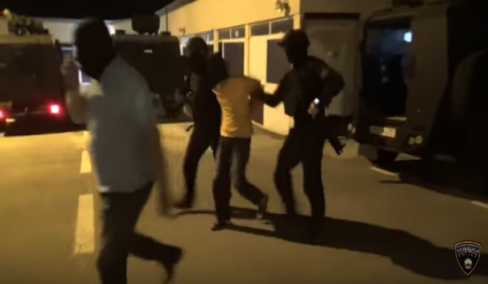 policiska-akcija-apsenje-696x348