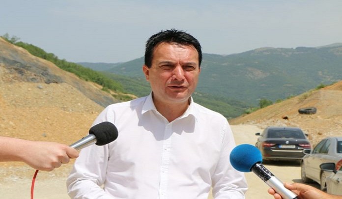 sugareski-696x437