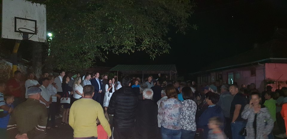 42361325_10155744905682196_7238574800770170880_n