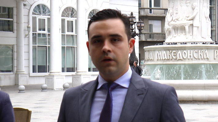 4592-naslovna kosta