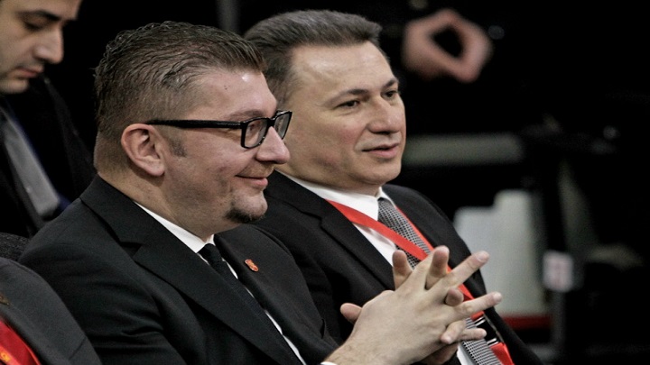 Gruevski-i-Mickoski-na-16-kongres-na-VMRO-5-bg_resize