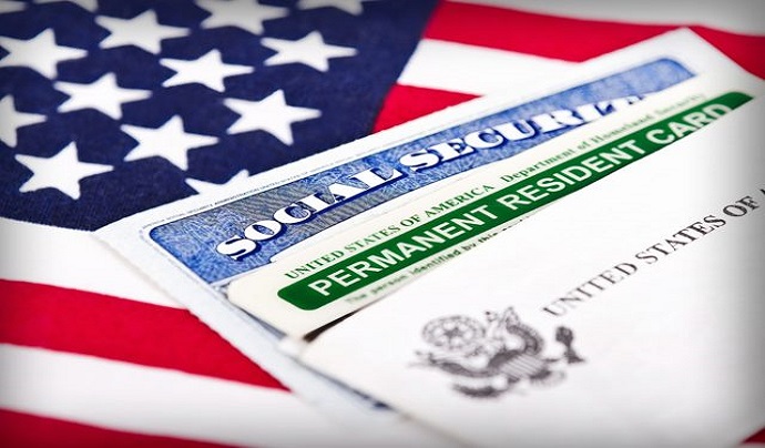 US-Department-of-State-Opens-Applications-for-Green-Card-Lottery-640x4141