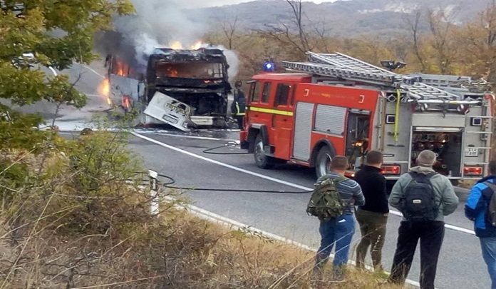 avtobus-pozar-696x522