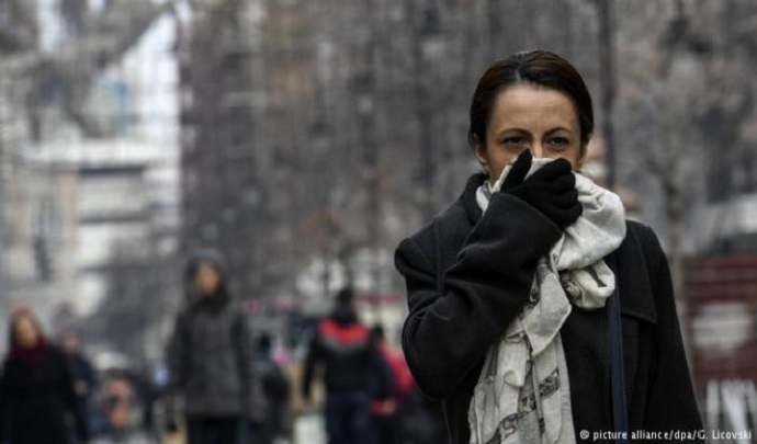 42367335_303-670x377