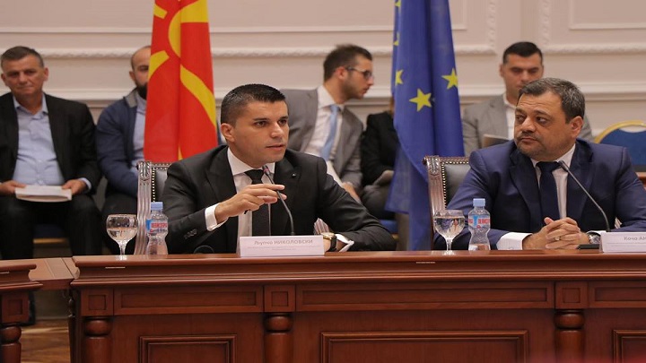 45097842_2281717265383133_11108576428818432_n