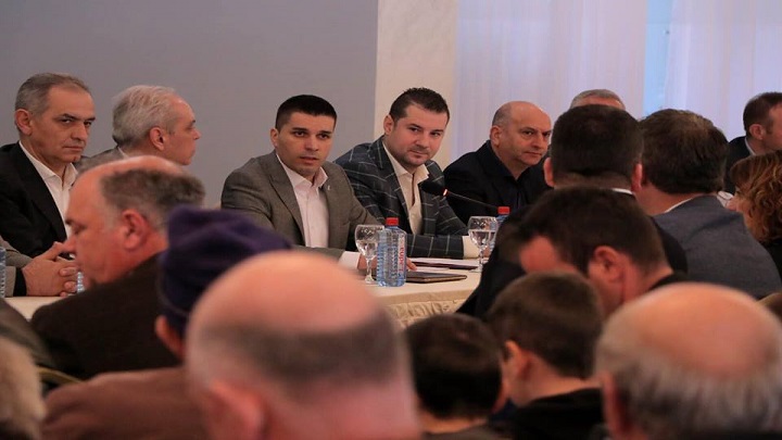 51783619_2350925035129022_46167294954438656_n