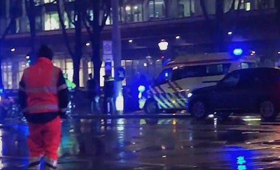 se-otstranuva-zheleznata-ograda-okolu-vladata