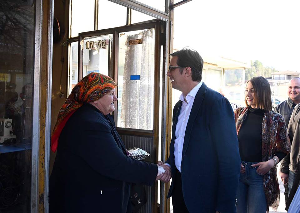 54518078_2571800832833366_6354859346605637632_n