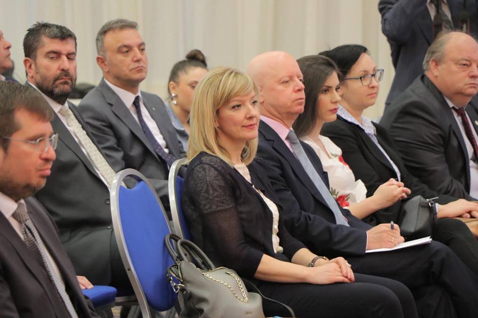 55508143_2373807906174068_4073563372568707072_n