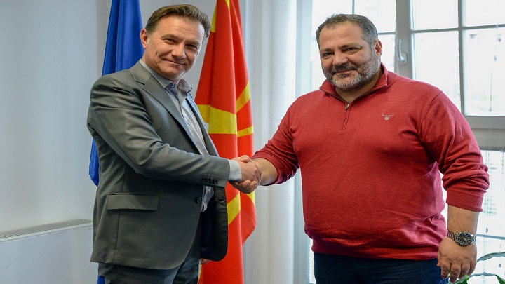 16042019_popovski_potpishuvanje_dogovor-3