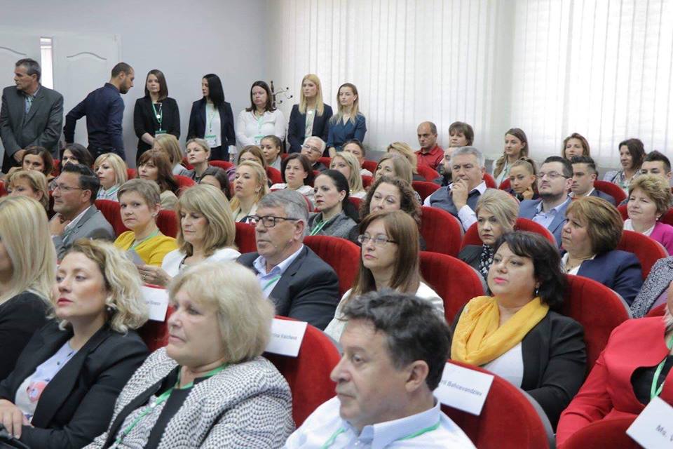 56823203_2384785365076322_321696817156718592_n