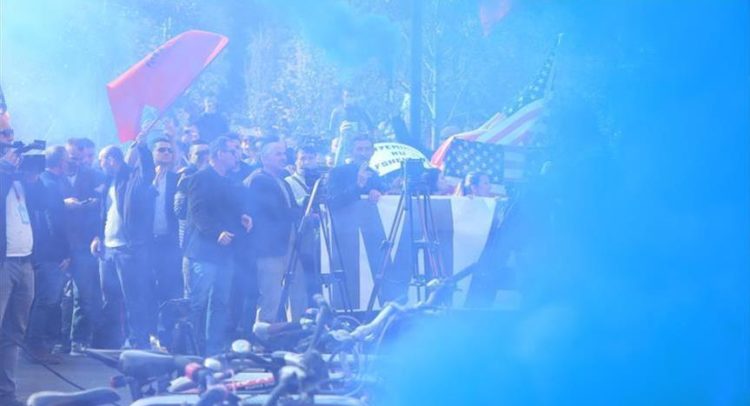 протест-тирананааа