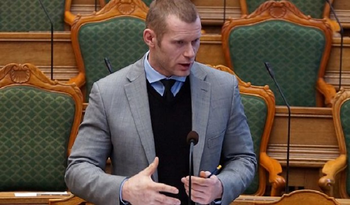 Politicar1