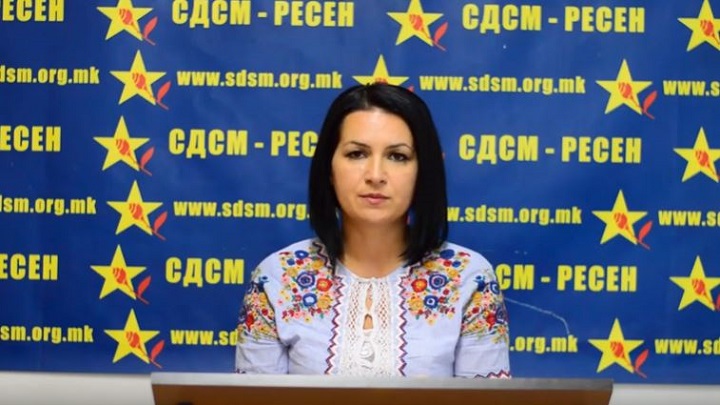 1377-lidija-re