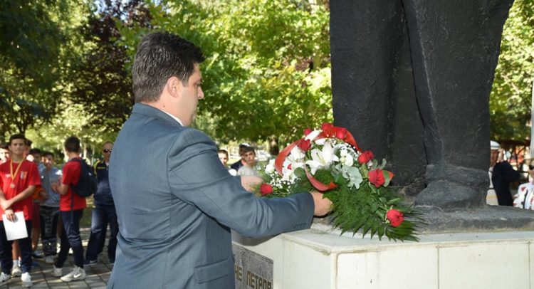 наумовски