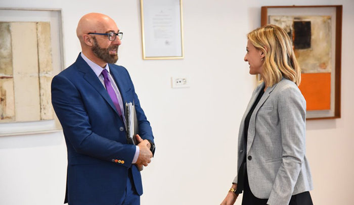 нина мантованли