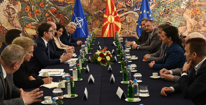 пендаровски средба