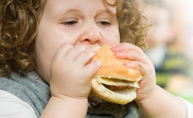 деца нездрава храна