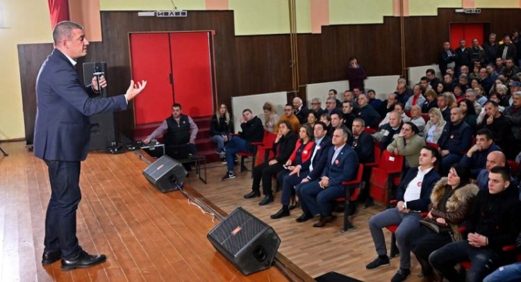 8394-Трибина На прав пат (5)