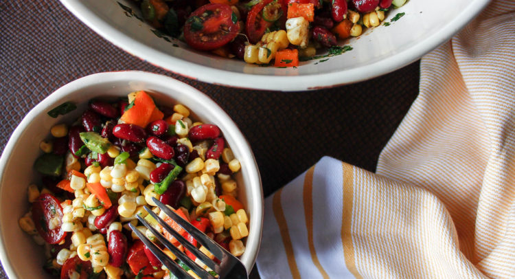 Mexican Salad with corn, pepper and bean
