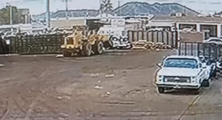 авион