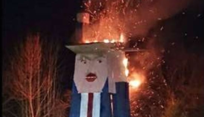 drvena skulptura_donald_tramp