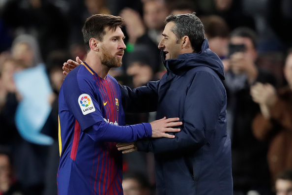 BARCELONA, SPAIN - JANUARY 11: (L-R) Lionel Messi of FC Barcelona, coach Ernesto Valverde of FC Barcelona during the Spanish Copa del Rey  match between FC Barcelona v Celta de Vigo at the Camp Nou on January 11, 2018 in Barcelona Spain (Photo by Laurens Lindhout/Soccrates/Getty Images)