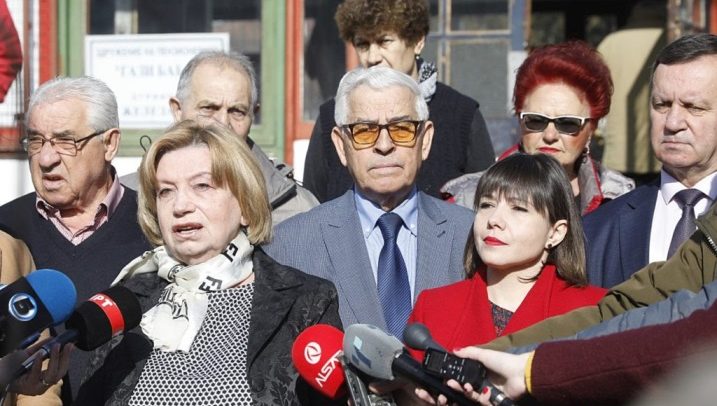 carovska so penzionerite