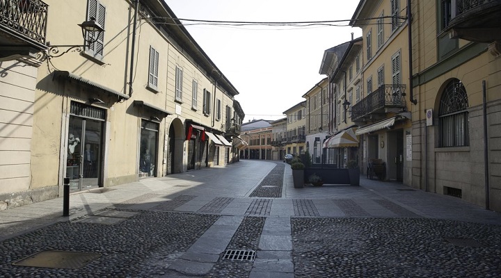 deserted-street-italy-coronavirus