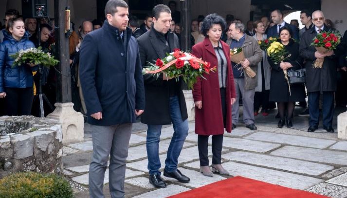 polozuvanje cvekje_delegacija SDSM (1)