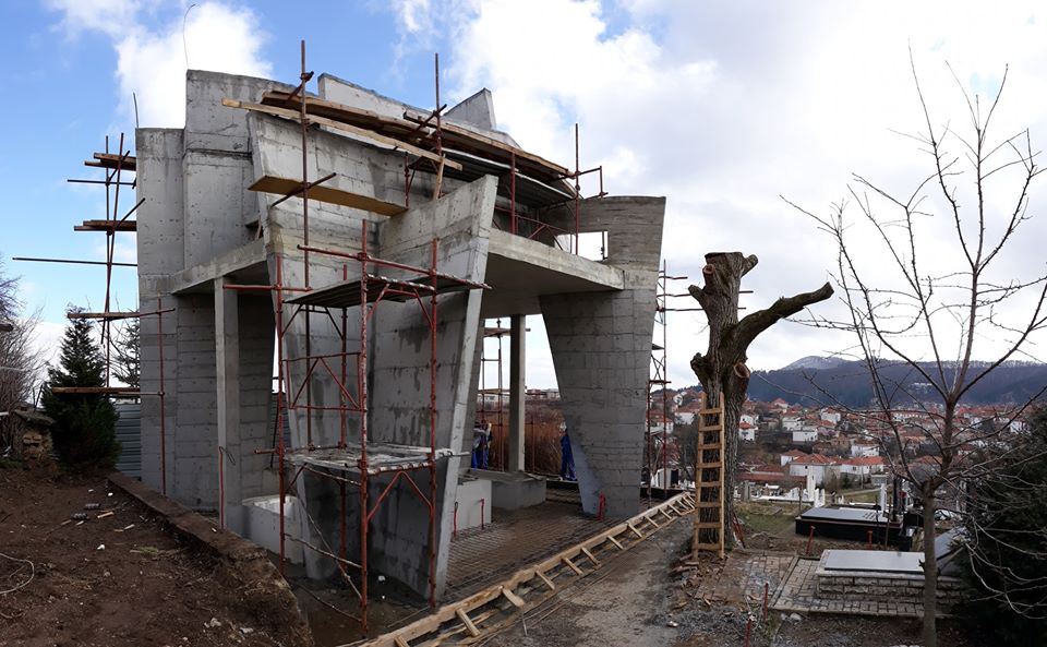 grobnoto-mesto-na-tose