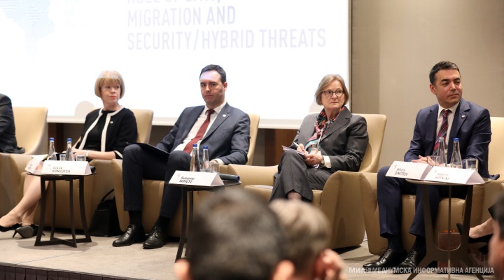 panel debata1