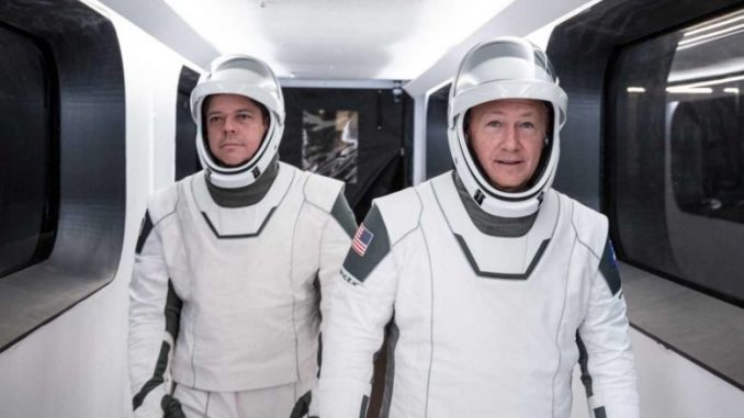 Kosmonauti-Dag-Harli-i-Ben-Benken-780x470-678x381