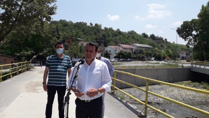 zaev-3