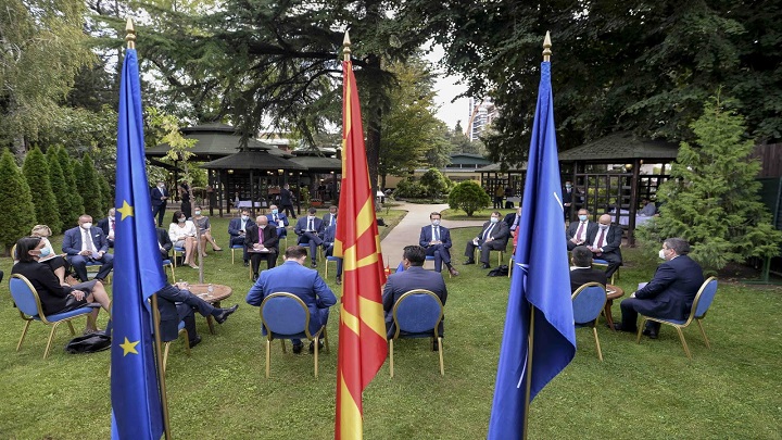 zaev brifing