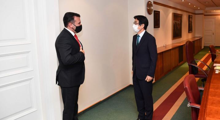 Zaev1