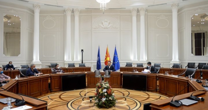 Zaev1