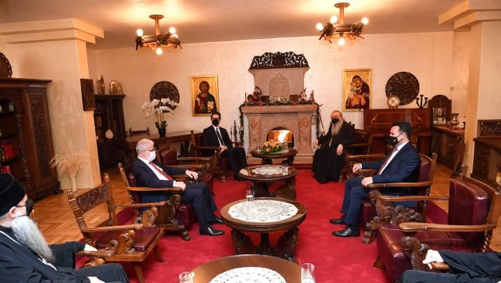Zaev1