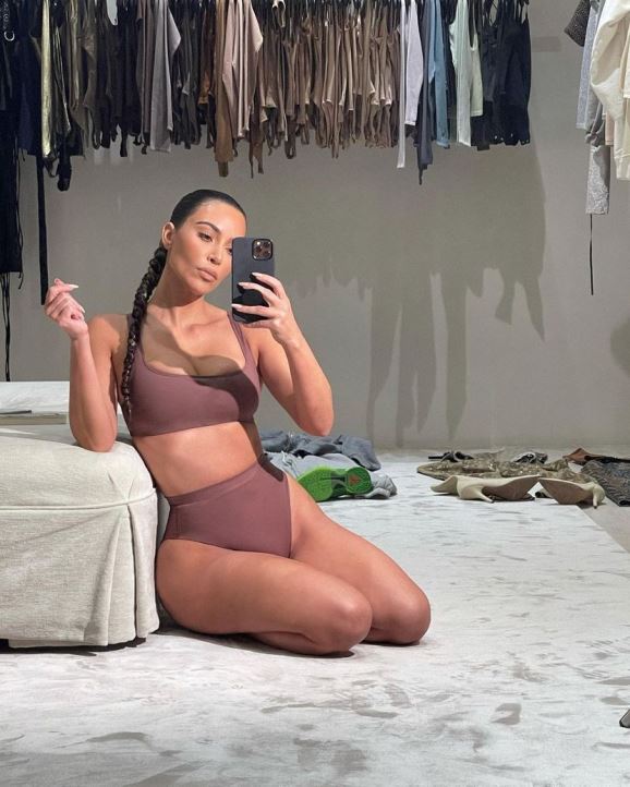 kim--830x0