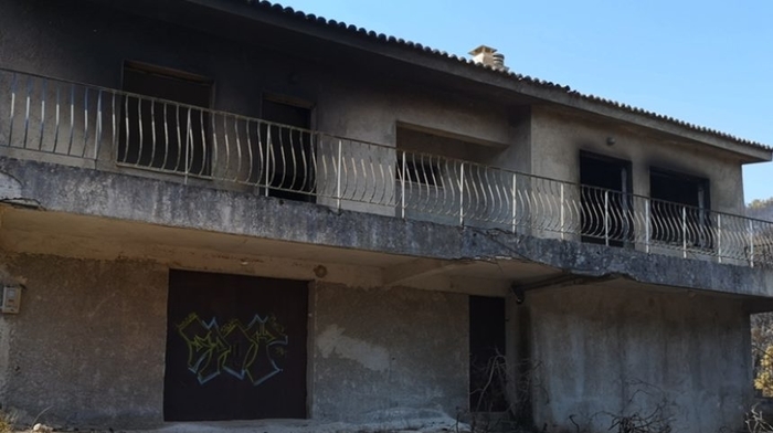 napushtena-ku-a-eksploziv-zakintos-289561