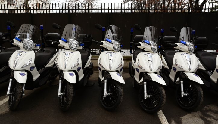 policija