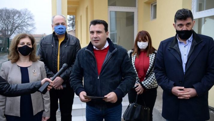 Zaev4