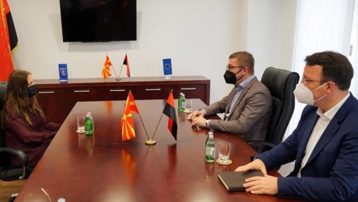 Hristi-an-Mickoski-Re-chel-Galove--780x470