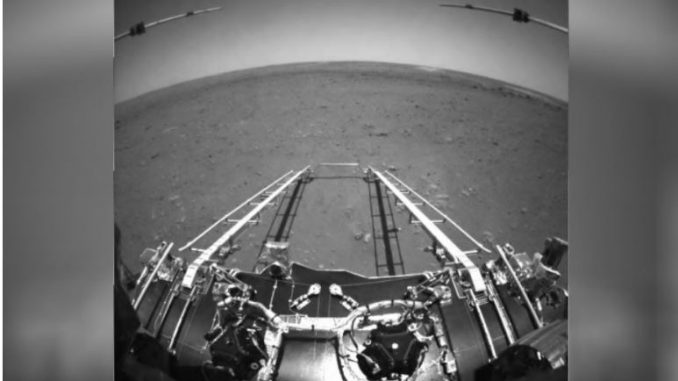 rover_kineski_sliki_mars_45645-678x381