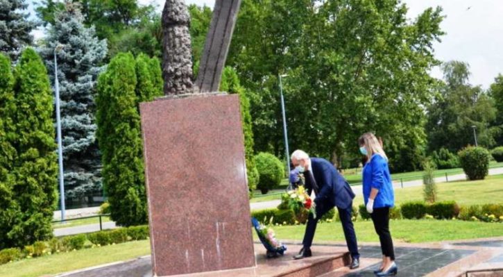 ????????????????????????????????????